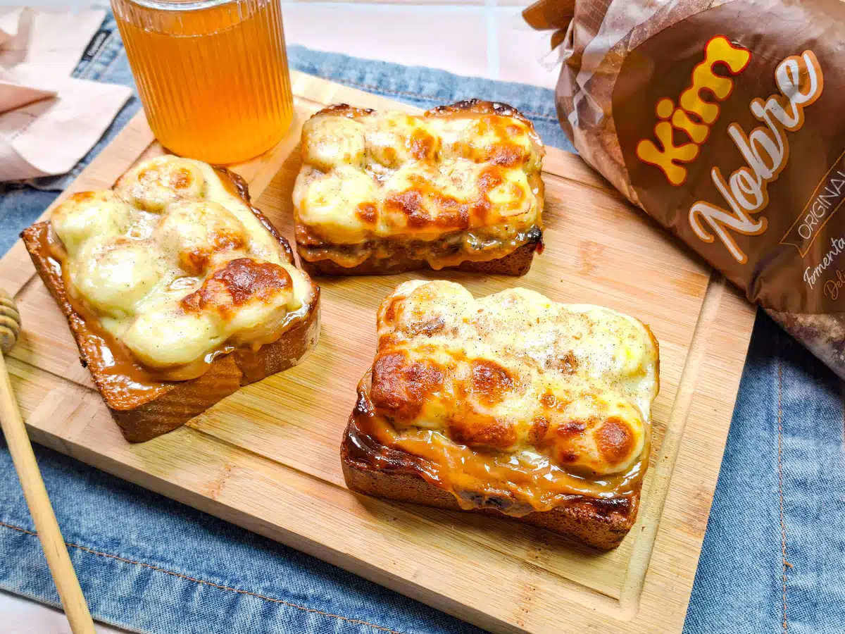 Toast de doce de leite com banana